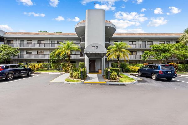 Bonaire At Woodmont, 7531 NW 79th Ave #205, Tamarac, Florida 33321, image 1