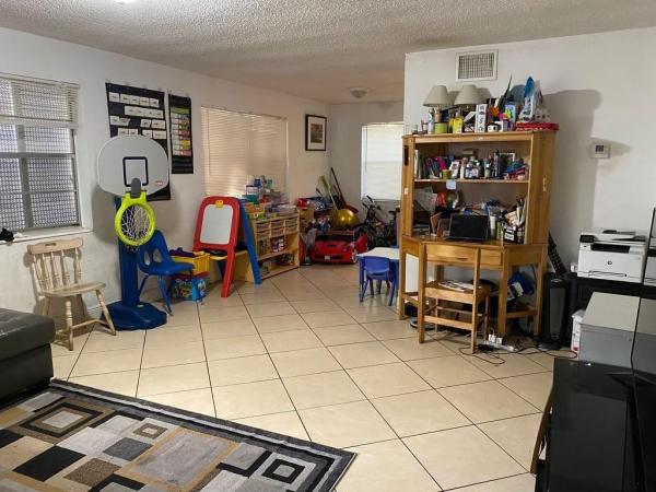 Paradise Gardens 2, 2415 Lincoln St #106, Hollywood, Florida 33020, image 3