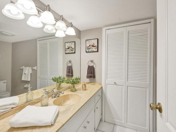 Winston House, 3050 NE 47th Ct #201, Fort Lauderdale, Florida 33308, image 3