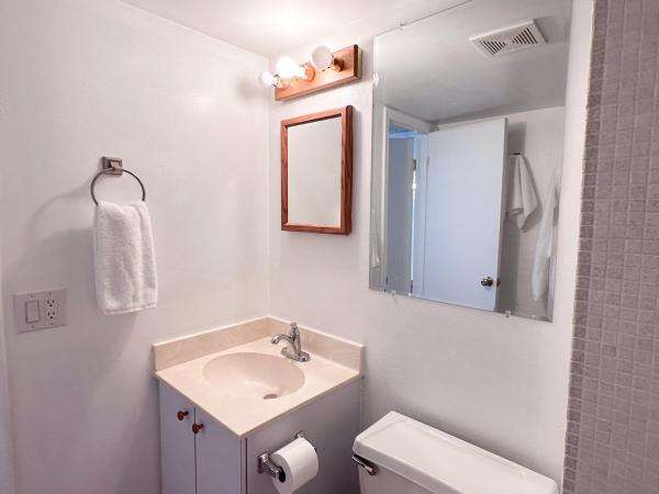 Royal Park, 114 Royal Park Dr #4G, Oakland Park, Florida 33309, image 1