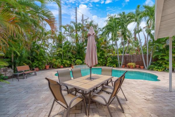 North Corals, 4741 NE 13th Ave, Oakland Park, Florida 33334, image 2