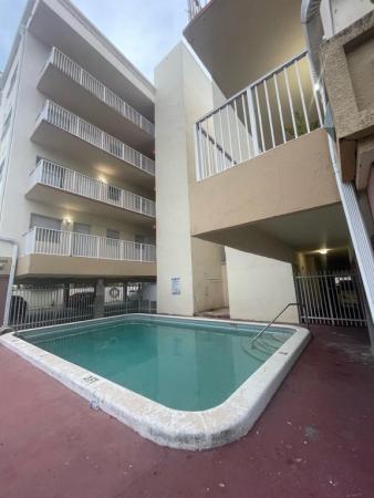 Pier 43, 2008 Jackson St #D-8, Hollywood, Florida 33020, image 2