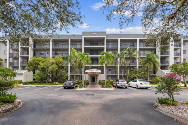 Cypress Reach At Palm-Aire, 3993 Cypress Reach Ct #301, Pompano Beach, Florida 33069, image 1