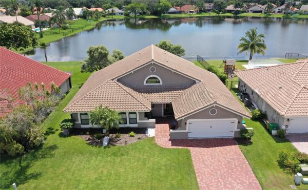 Oak Knoll Estates, 1540 W Oak Knoll Cir, Davie, Florida 33324, image 1