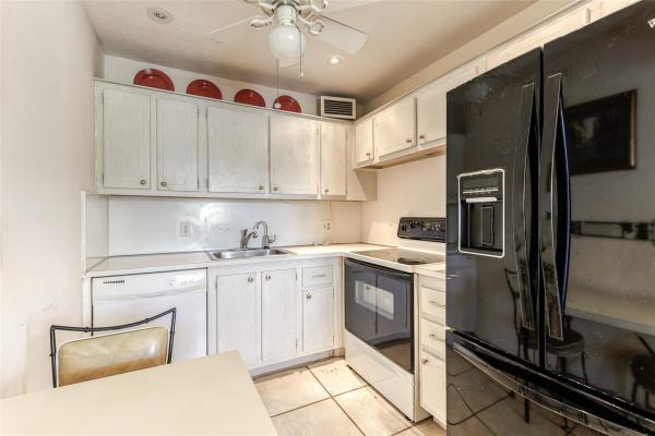 Lyndhurst, 47 Lyndhurst B, Deerfield Beach, Florida 33442, image 2