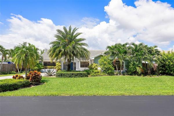 Hawkes Bluff, 4841 E Roundtable, Davie, Florida 33331, image 1