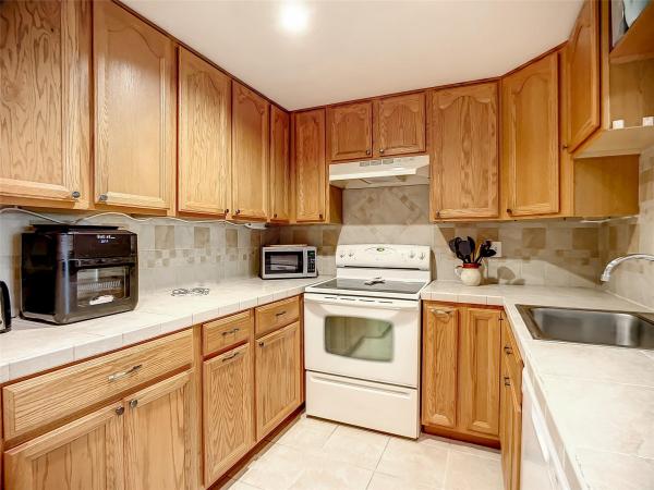 Heritage Circle, 4344 NW 9th Ave #11-3A, Deerfield Beach, Florida 33064, image 1