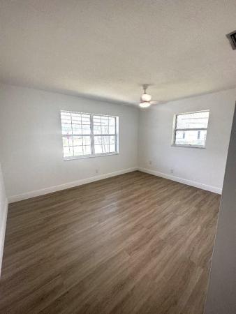 Palm Beach Leisureville, 123 SW 8th Ct, Boynton Beach, Florida 33426, image 1