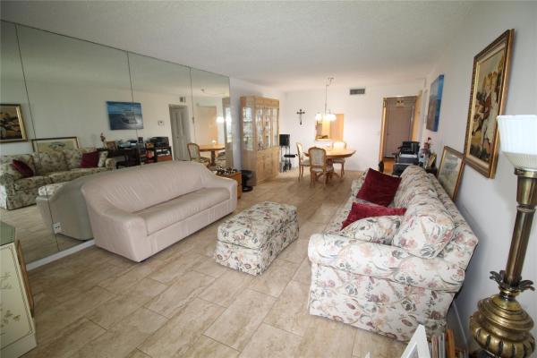 Holiday Springs, 3241 Holiday Springs Blvd #401, Margate, Florida 33063, image 1