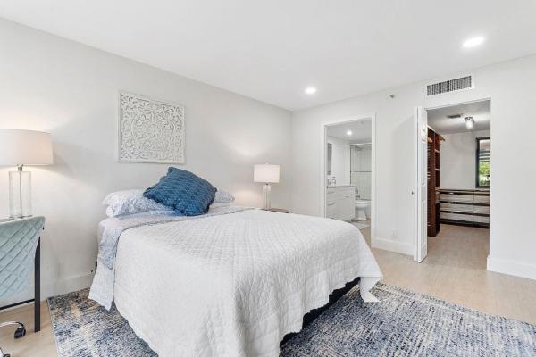 Willow Wood Midrise At Boca Country Club, 6805 Willow Wood Dr #5011, Boca Raton, Florida 33434, image 1