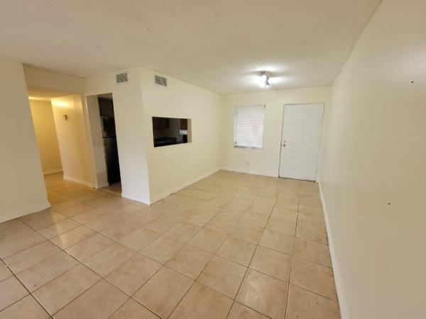 Presidential Golfview, 1750 N Congress Ave #103, West Palm Beach, Florida 33401, image 1