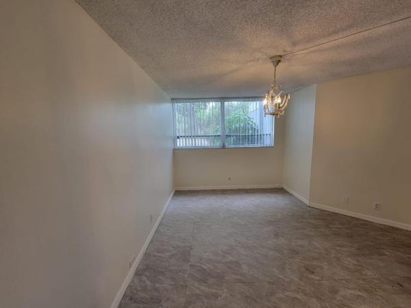 Presidential Golfview, 1750 N Congress Ave #103, West Palm Beach, Florida 33401, image 2