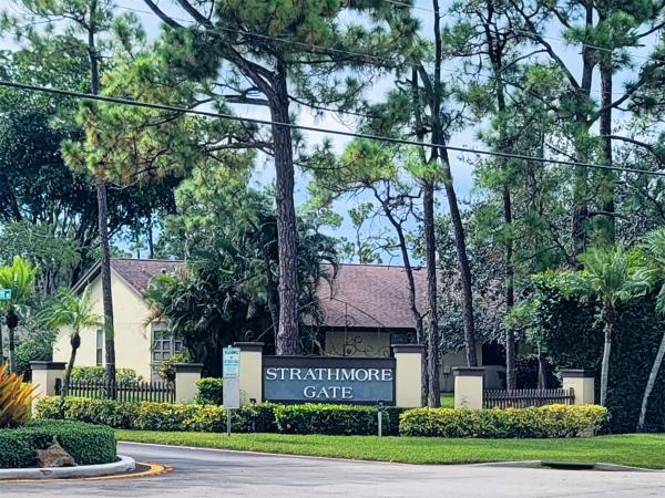 Strathmore Gate, 218 W Thorn Apple Ct #Two, Royal Palm Beach, Florida 33411, image 1