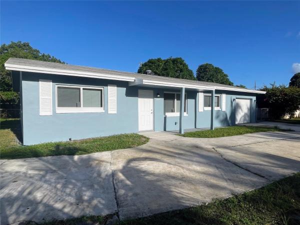 Tallman Pines, 3801 NE 4th Ave, Deerfield Beach, Florida 33064, image 1