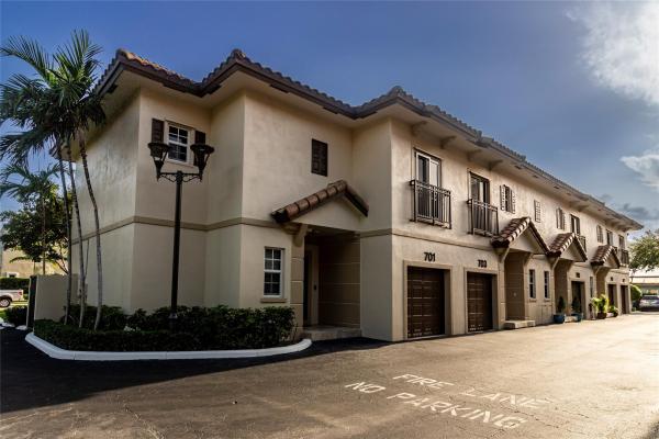 Parktown Villas, 705 NE 43rd St #705, Oakland Park, Florida 33334, image 1