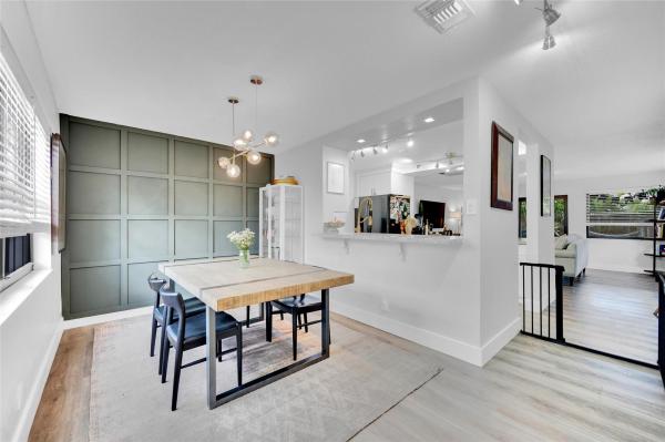 Wilton Pines Townhomes, 2123 NE 11th Ave, Wilton Manors, Florida 33305, image 3