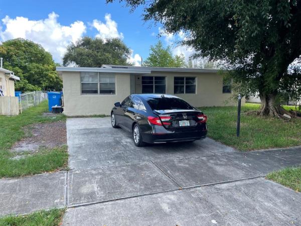 Lake Forest, 3757 SW 41st St, Hollywood, Florida 33024, image 1