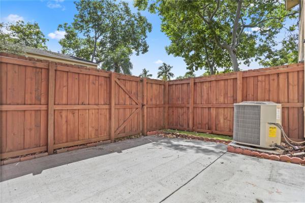 The Palms Of Pembroke, 9487 Palm Cir N, Pembroke Pines, Florida 33025, image 1
