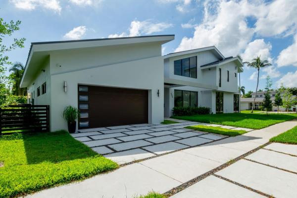 Worth Court, 4444 Washington Rd, West Palm Beach, Florida 33405, image 1