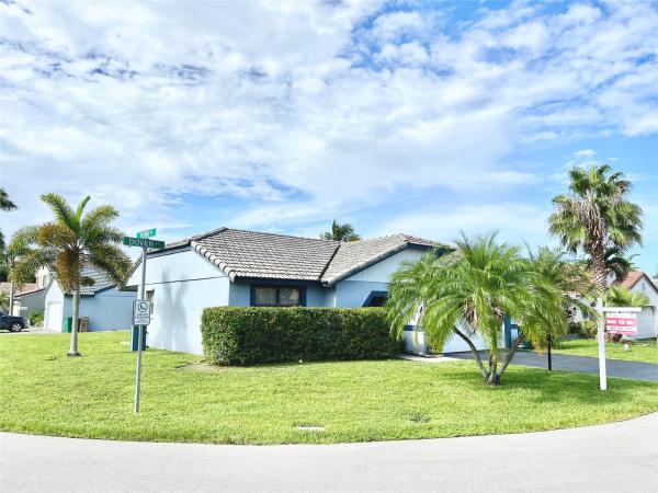 Hawkes Bluff, 15440 Dover Ct, Davie, Florida 33331, image 1