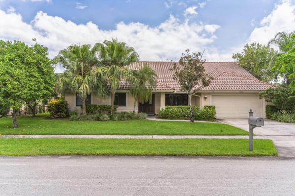 Jacaranda Cay, 10120 SW 5th St, Plantation, Florida 33324, image 1