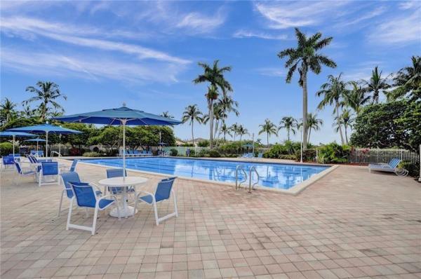 The Palms At Pembroke Isles, 814 NW 170th Ter #123, Pembroke Pines, Florida 33028, image 2