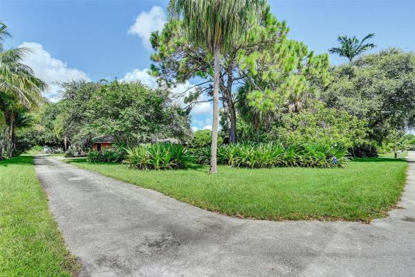 Hilltop Acres, 6623 Hillside Ln, Lake Worth Beach, Florida 33462, image 1