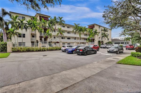 Devonshire, 1220 NE 3rd St #104, Fort Lauderdale, Florida 33301, image 1