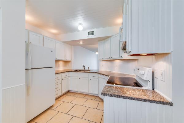 Lake Emerald, 116 Lake Emerald Dr #201, Oakland Park, Florida 33309, image 1