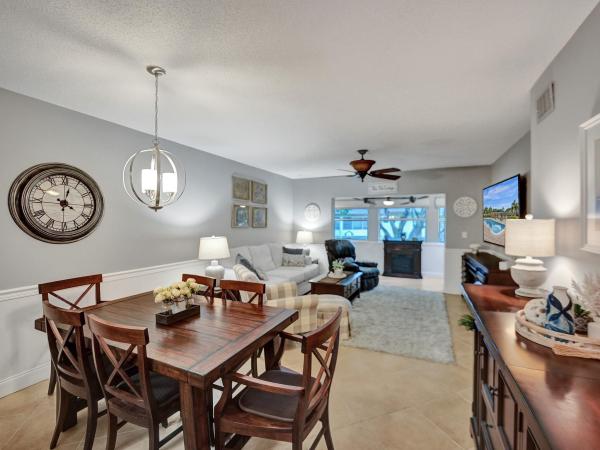 Oriole Gardens 3, 7490 NW 1st St #202, Margate, Florida 33063, image 1