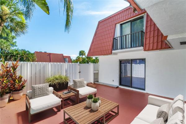 Golfview Harbour Townhouses, 1402 Harvard Ln #1402, Boynton Beach, Florida 33426, image 1