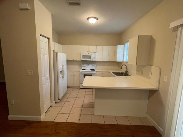 Caribbean Isles Villas, 372 NE 26th Pl #204, Homestead, Florida 33033, image 3