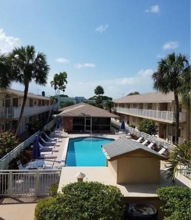 Margate Gardens, 5800 Margate Blvd #725-7, Margate, Florida 33063, image 2