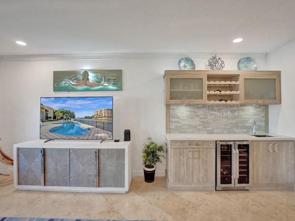 Rivergate Townhouses, 1301 N Riverside Dr #11, Pompano Beach, Florida 33062, image 1