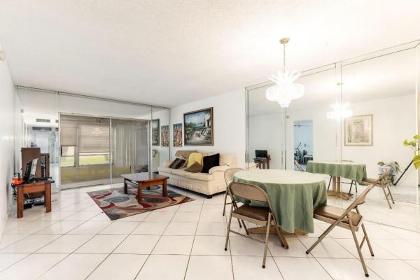 Lauderdale Oaks, 3051 NW 46th Ave #109, Lauderdale Lakes, Florida 33313, image 1