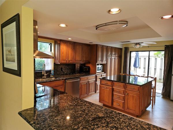 Wildwood Of Deer Creek, 2001 N Deer Creek Wildwood Ln #2001, Deerfield Beach, Florida 33442, image 1