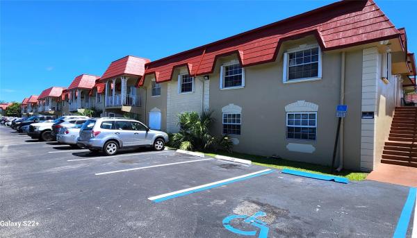 Brookfield Gardens, 495 SE 8th St #134, Deerfield Beach, Florida 33441, image 1