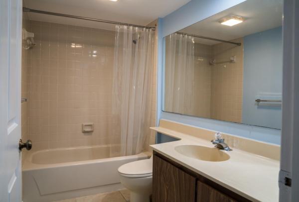 Whitehall, 3640 Whitehall Dr #305, West Palm Beach, Florida 33401, image 3