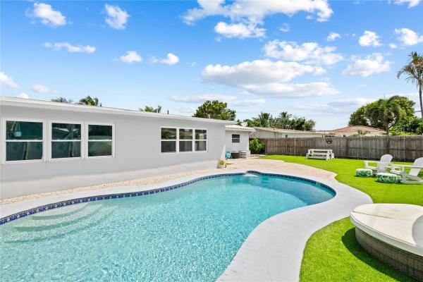 Deerwood, 916 SE 13th St, Deerfield Beach, Florida 33441, image 1