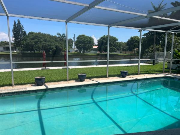 Cravero Lake Shore Estates, 1261 NW 88th St, West Little River, Florida 33147, image 1