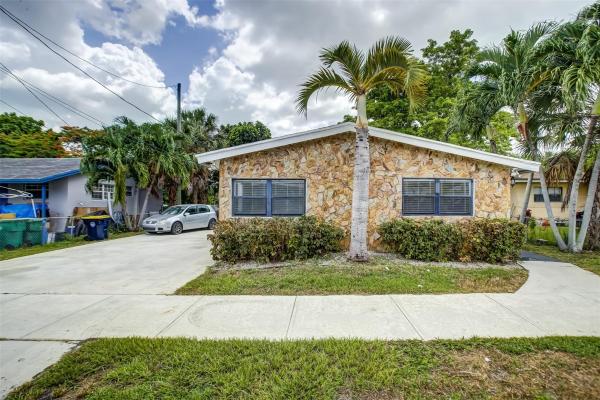 West Moorland, 113 NW 13th Ave, Dania Beach, Florida 33004, image 1