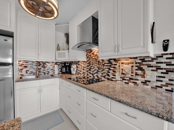 Preston At Century Village, 363 Preston I, Boca Raton, Florida 33434, image 3