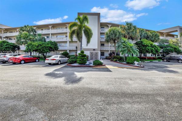 Bermuda Village, 1902 Bermuda Cir #H1, Coconut Creek, Florida 33066, image 1