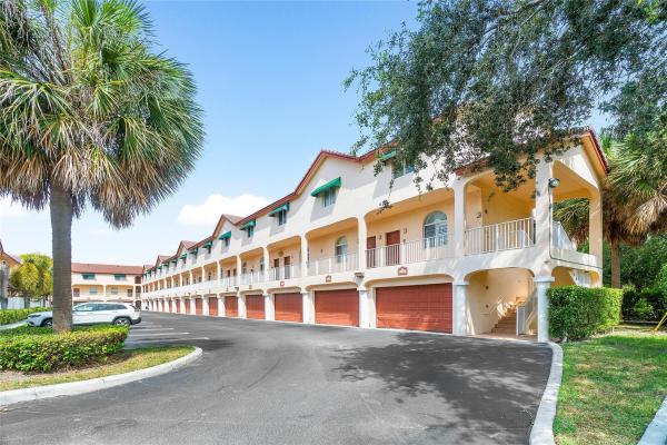 14th Street Townhomes, 2455 NE 14th St, Pompano Beach, Florida 33062, image 1