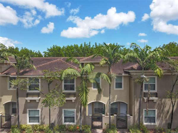 Tuscan Villas, 2851 W Prospect Rd #207, Tamarac, Florida 33309, image 1