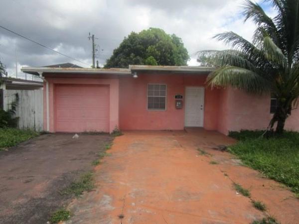 Carole Anne Park, 375 W 37th St, Hialeah, Florida 33012, image 1