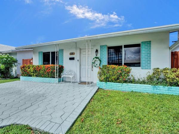 Tamarac Lakes, 4563 NW 16th Way, Tamarac, Florida 33309, image 1