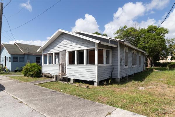 Lake Avenue, 1513 Windsor Ave, West Palm Beach, Florida 33401, image 1