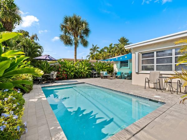 Bonie Villas, 2640 NW 9th Ln, Wilton Manors, Florida 33311, image 1