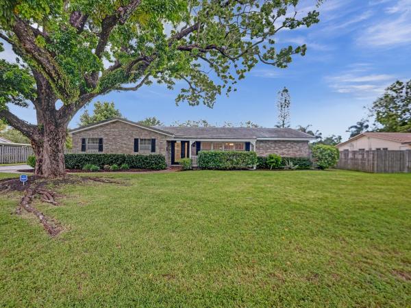 Village Green, 8109 NW 38th St, Coral Springs, Florida 33065, image 1